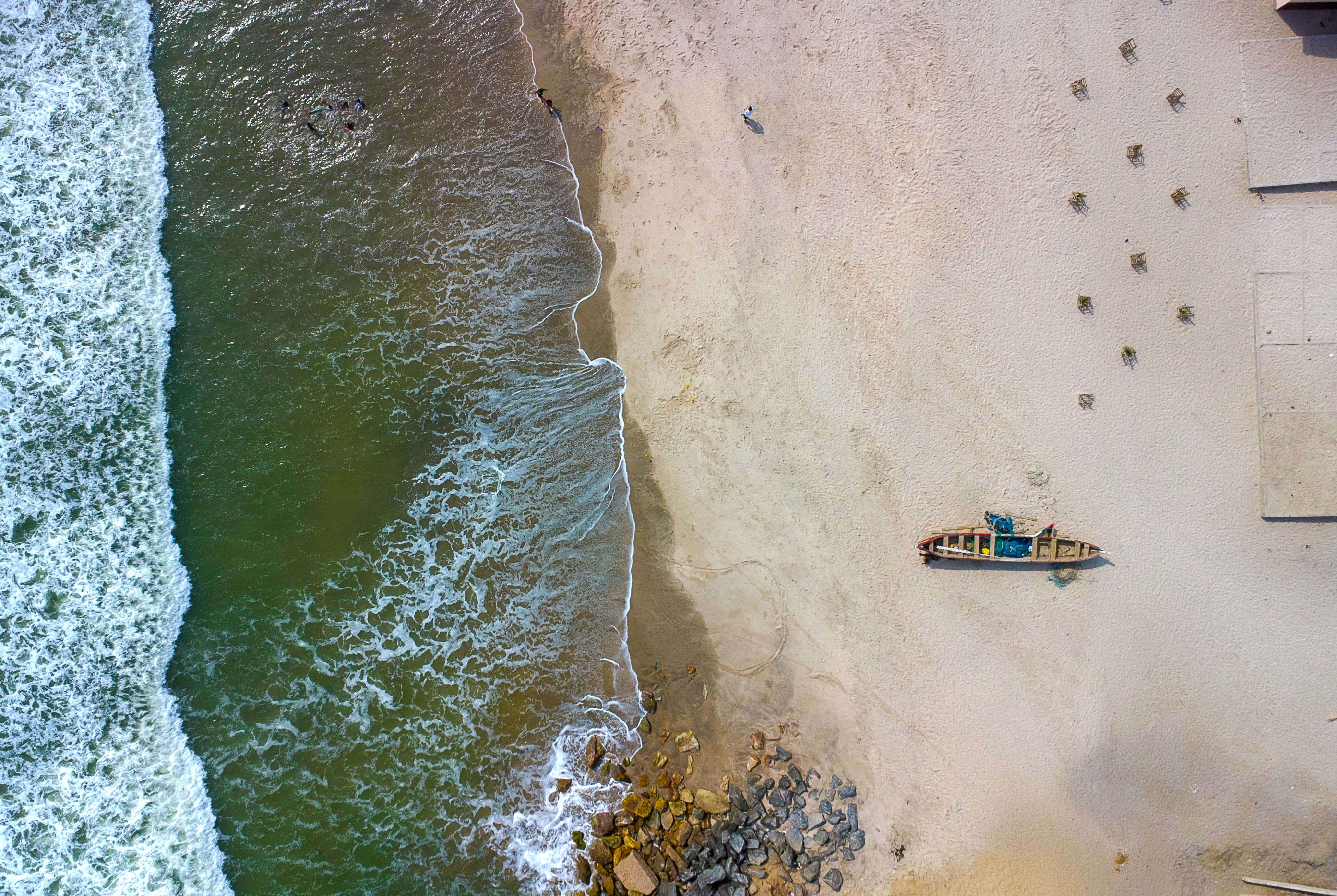 Plage vue de drone